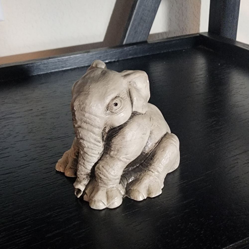 ‎Elephant